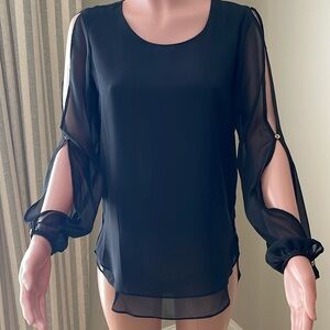 Black dressy blouse by Zac and Rachel in size small